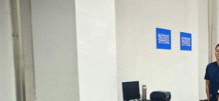 湖南湘江新區（長沙高新區）黨工委副書記、管委會主任，岳麓區委副書記、區長何朝暉一行到訪上藥控股湖南調研